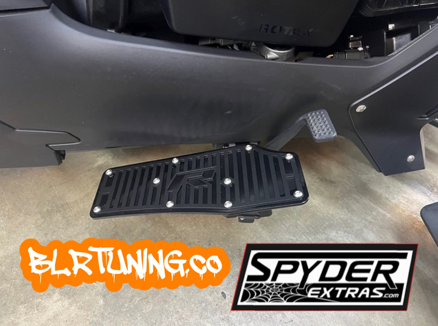 CAN-AM RYKER RALLY 2022 AND UP FULL SIZE BOLT ON DRIVER FLOORBOARDS