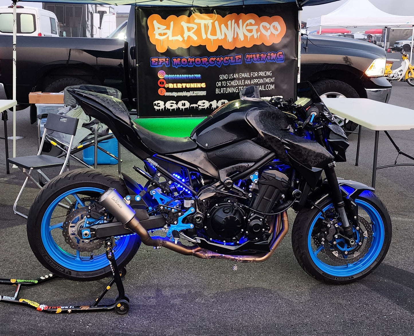 MOTORCYCLE REAR SWINGARM LIFT