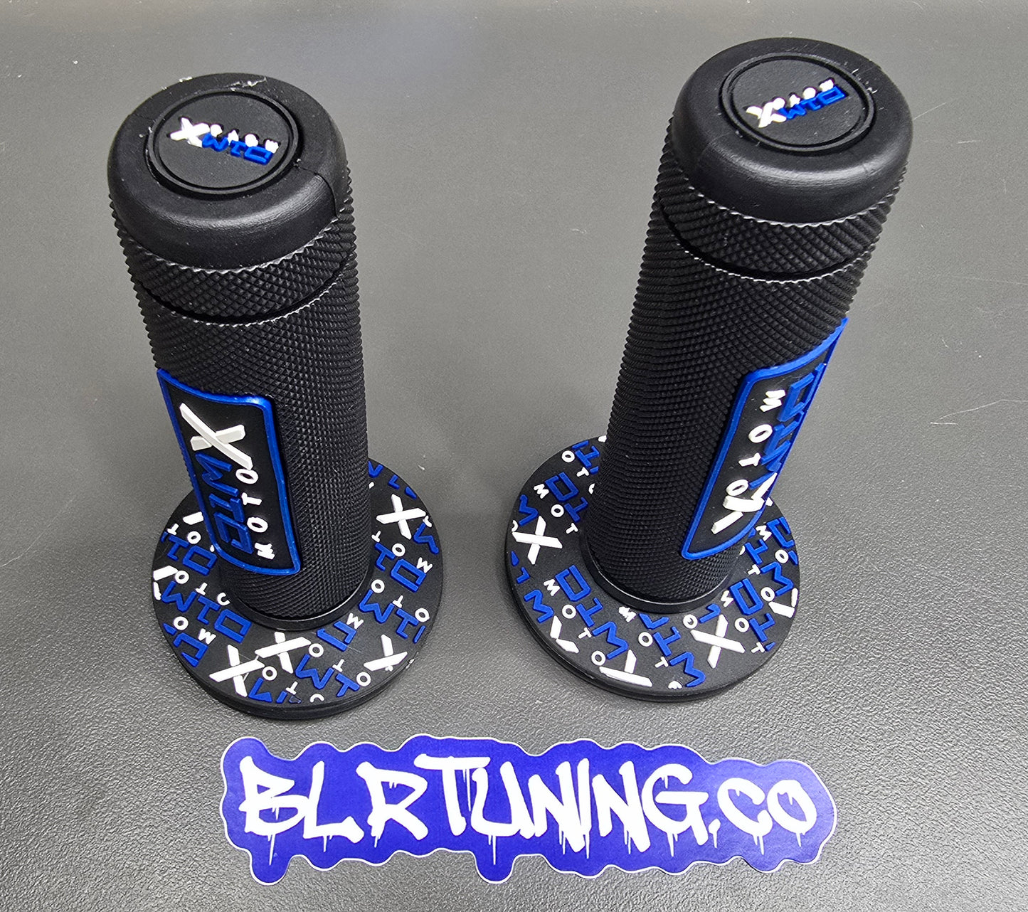 D1M MOTO X HAND GRIPS CLOSED END - FITS 7/8 BARS - FITS ELECTRIC DIRT BIKES - E-BIKES - DIRT BIKE - PIT BIKES