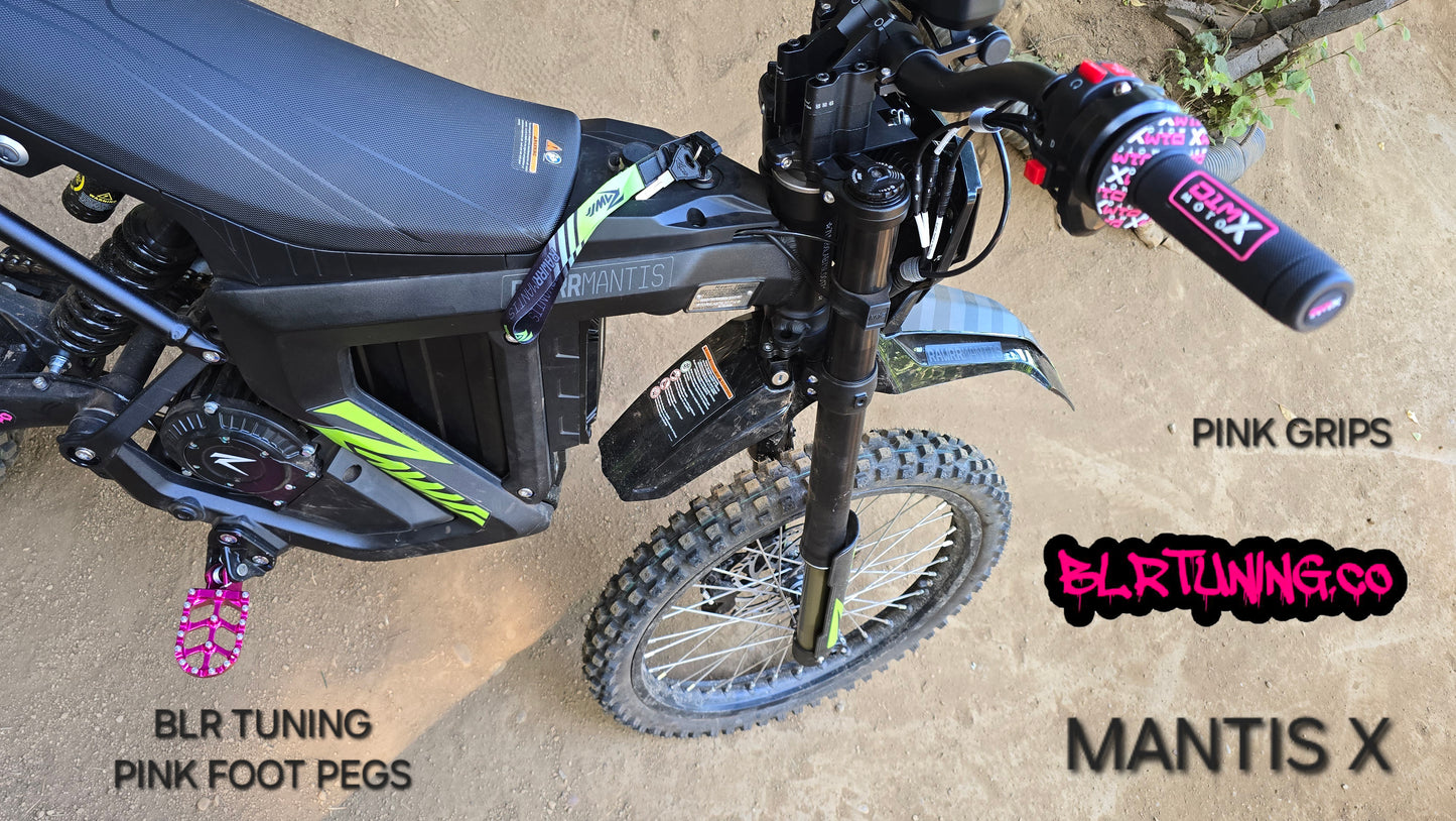 D1M MOTO X HAND GRIPS CLOSED END - FITS 7/8 BARS - FITS ELECTRIC DIRT BIKES - E-BIKES - DIRT BIKE - PIT BIKES
