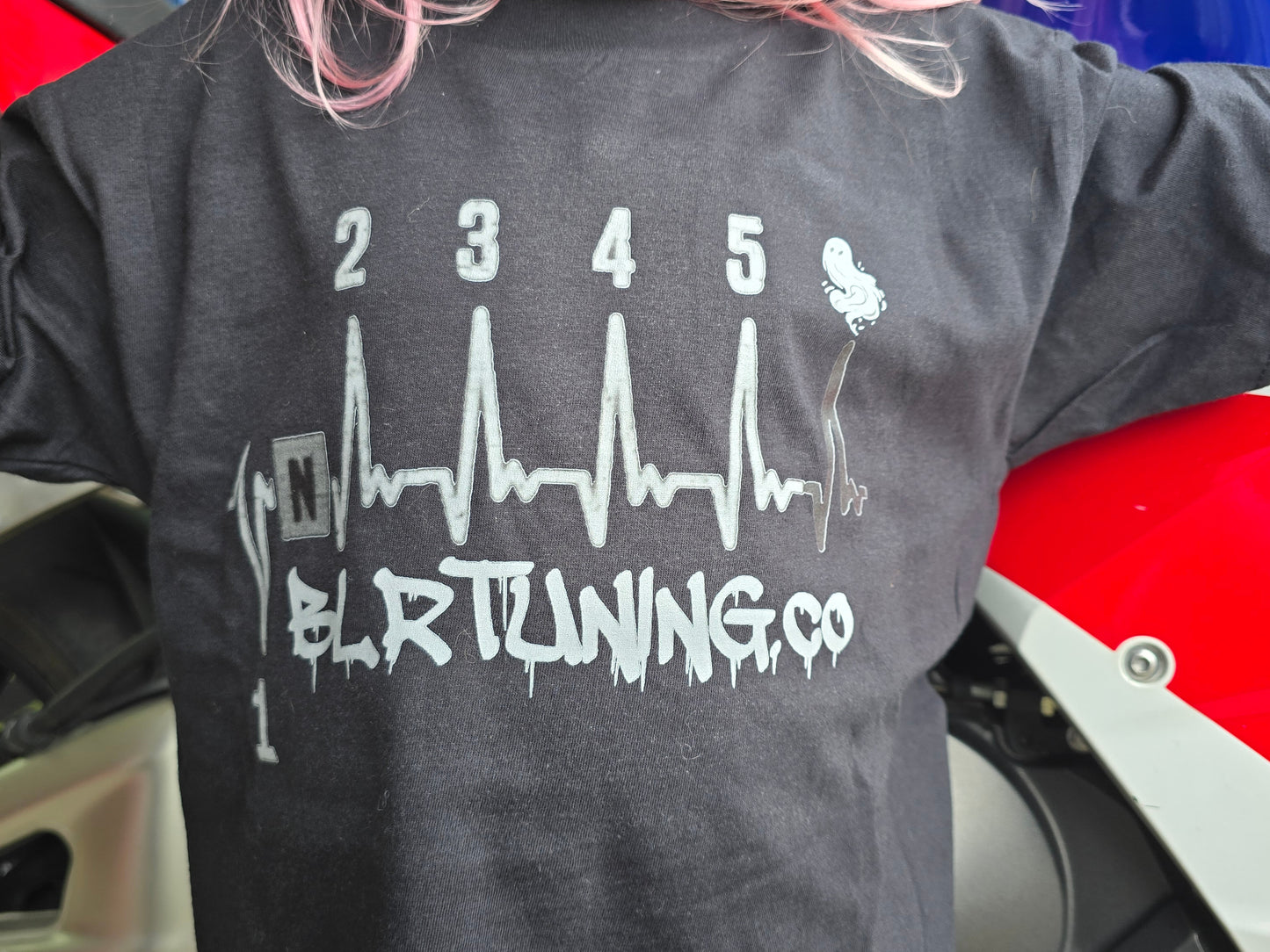 YOUTH T-SHIRT BY BLR TUNING – I DO BETTER WHEELIES THAN YOU