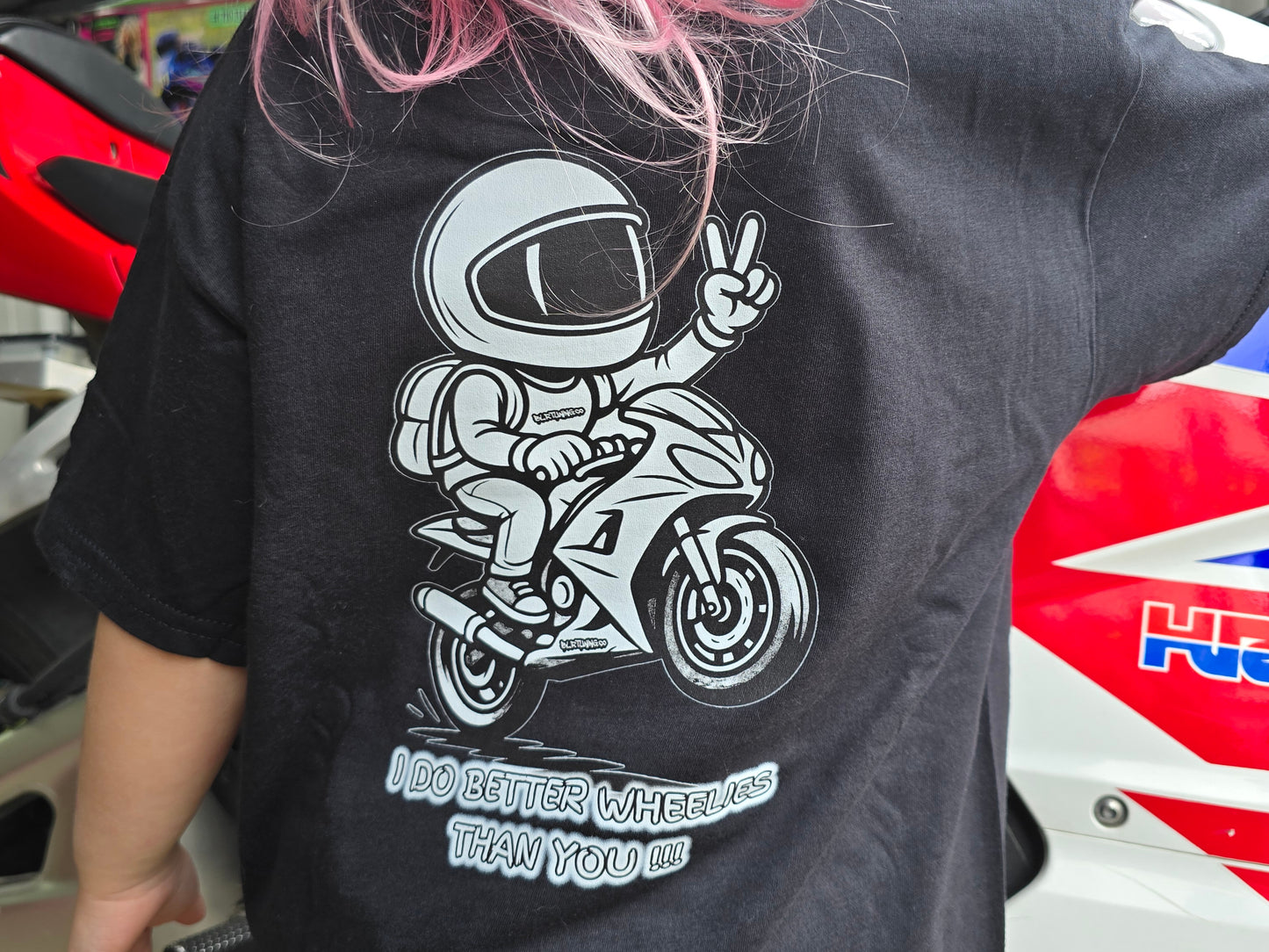 YOUTH T-SHIRT BY BLR TUNING – I DO BETTER WHEELIES THAN YOU