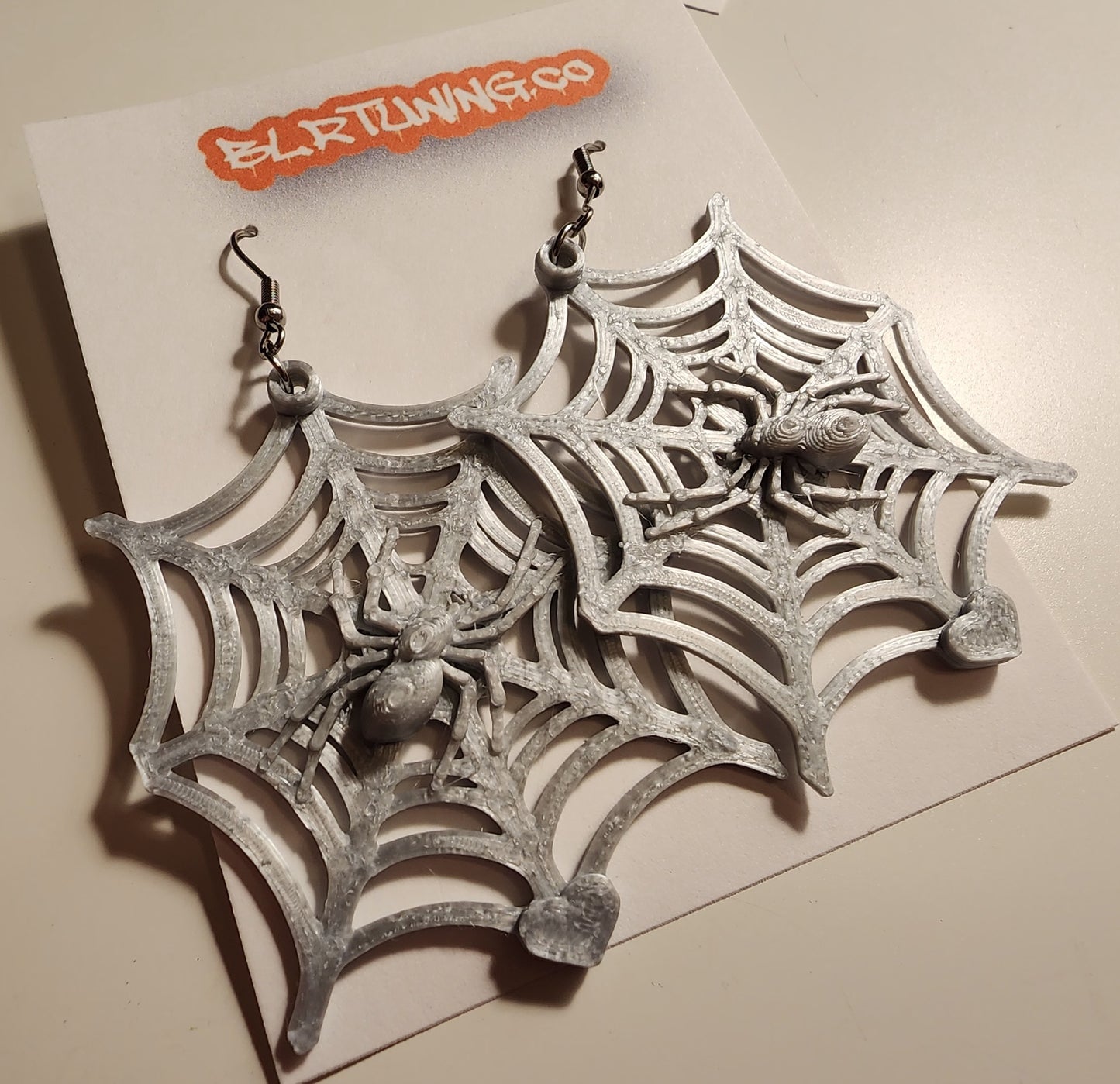 PENDIENTES ARAÑA EN WEB