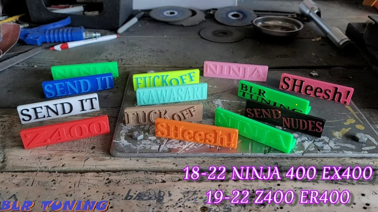 KAWASAKI Z400 Y NINJA 400 PLACA DE BORRAR CLAVIJA DEL PASAJERO