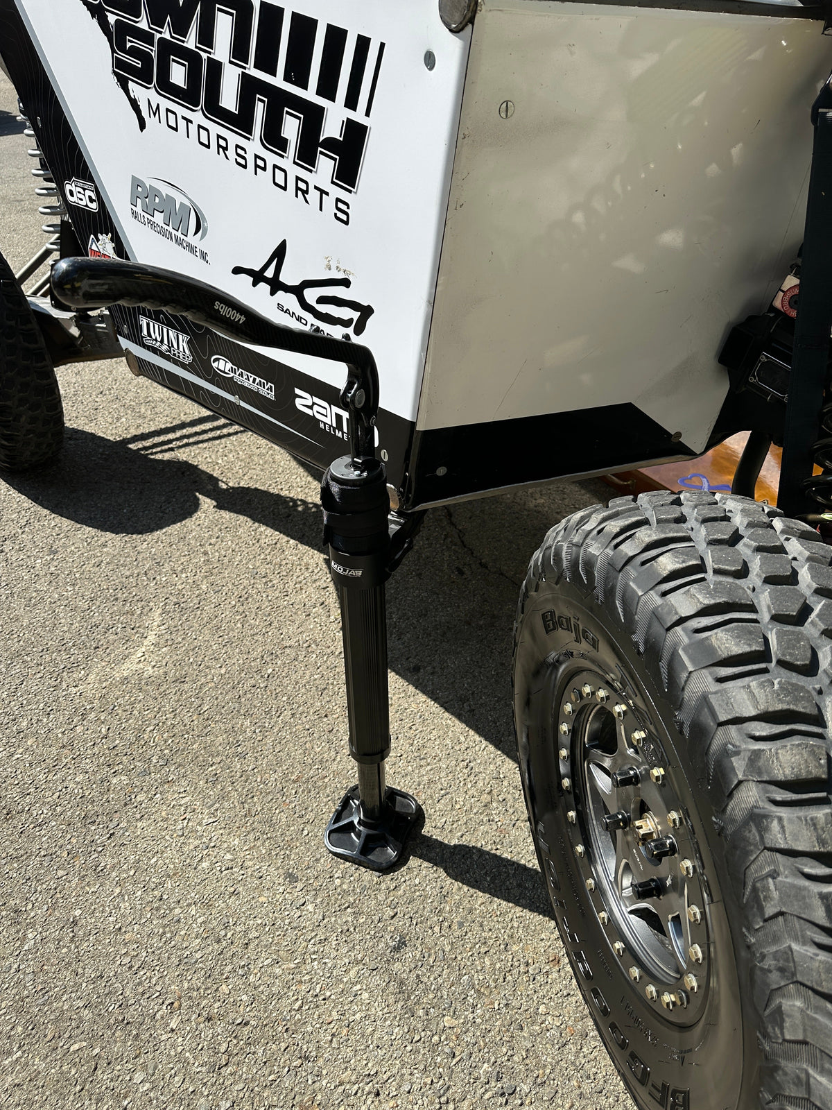 CarbonPro Compact Hydraulic Jack with Mounting Clamps MLH 40''