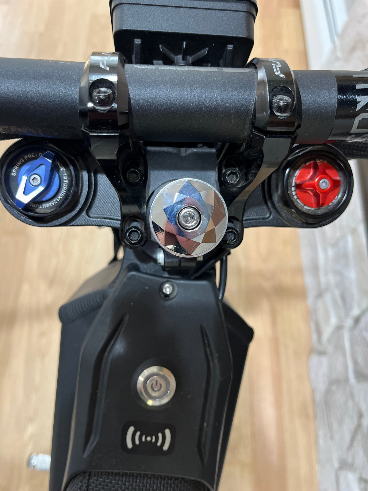 Chrome Stem Cap