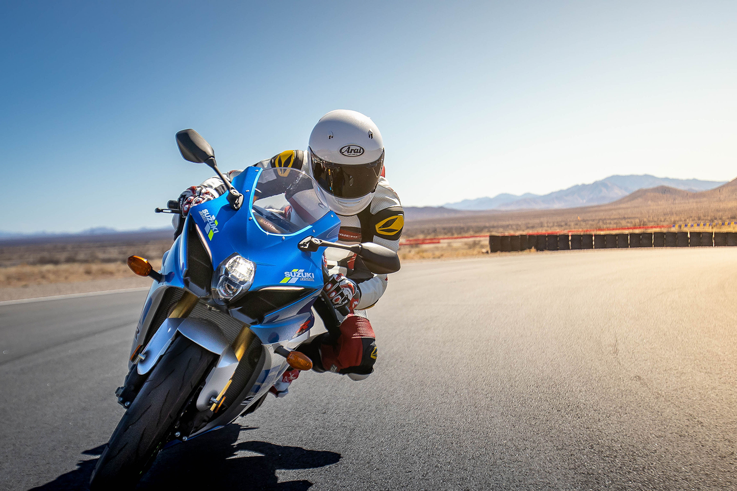 ARAI HELMETS, ARAI HELMETS Contour-X Helmet - Solid Diamond White 2XL with Advanced Aerodynamics and Communication System Compatibility