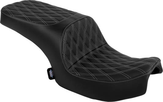DRAG SPECIALTIES SEATS, Drag Specialties Seats Freedom Seat for Challenger '20-'25 and Chieftain '25, Vinyl with Double Diamond Silver Stitch - Part #4722C