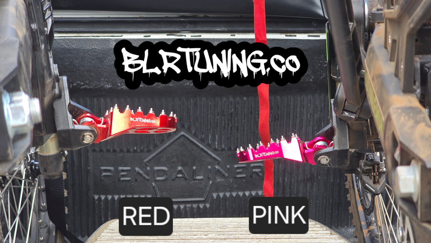 FOOT PEGS FOR RAWRR MANTIS X AND MANTIS X PRO BILLET ALUMINUM WITH STAINLESS STEEL TEETH BY BLR TUNING