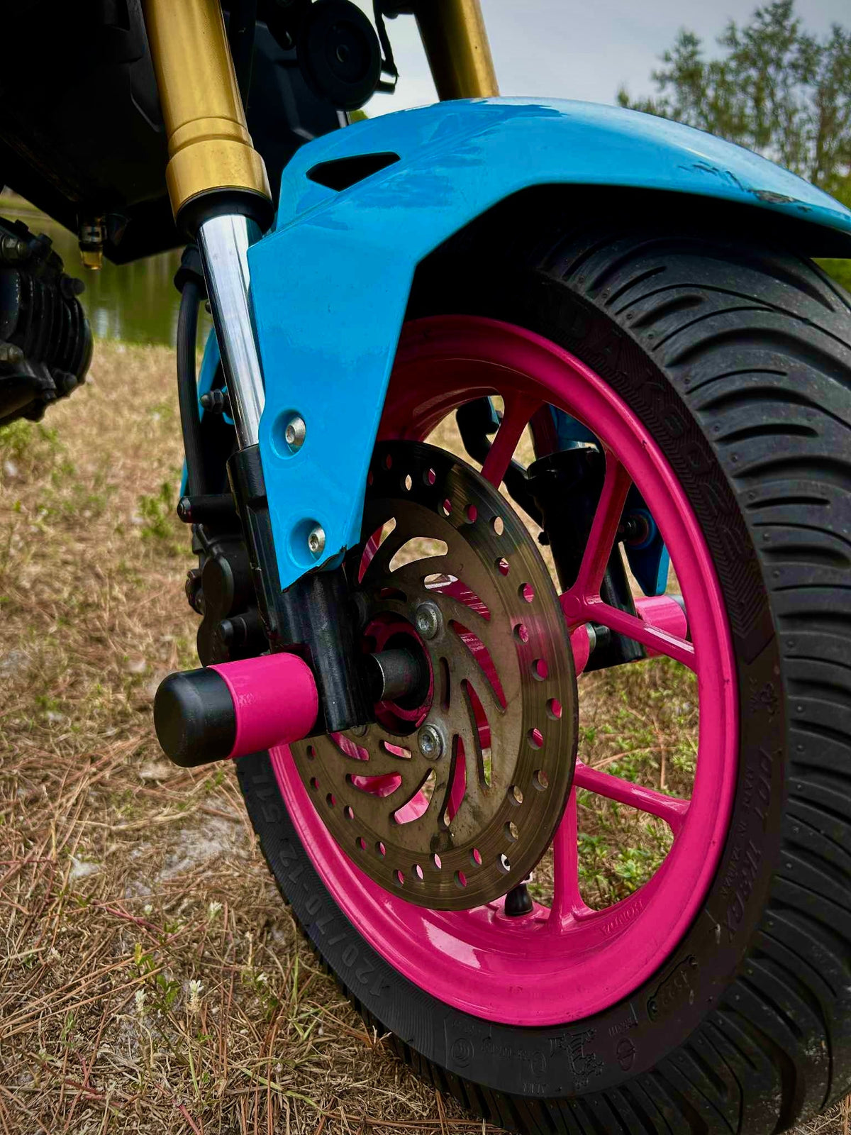 Grom Axel Sliders
