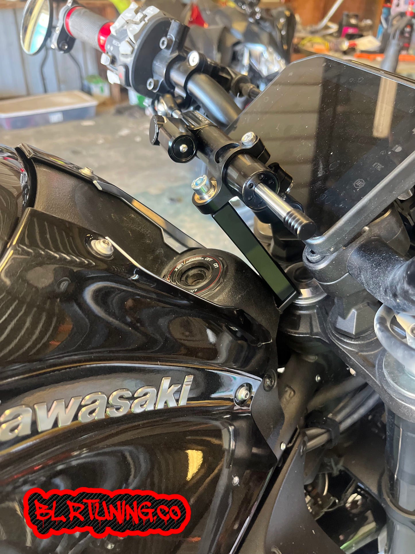 KAWASAKI Z900 STEERING STABILIZER KIT 25 - 26 Z900 Z900SE