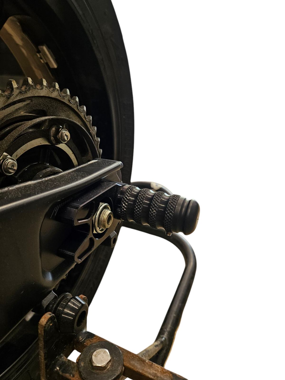 R7 FZ/MT07 REAR AXLE SLIDERS WITH AXLE BLOCKS